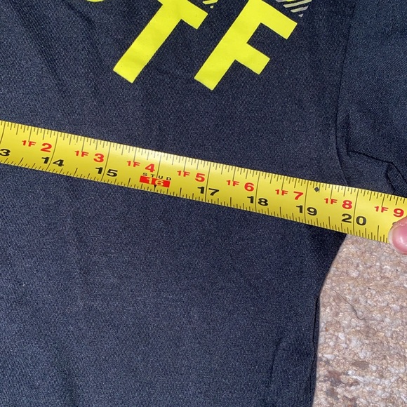 🆕Cropped ORANGETHEORY T-Shirt, Size Medium - Picture 12 of 12